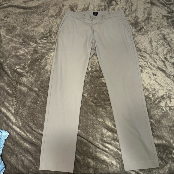 J.Crew Flex Slim Lightweight Chino Pants Gray Men’s 31x30 - Picture 2 of 9